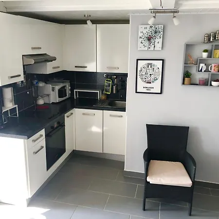Les Portes De La Apartment